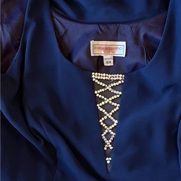 Jessica McClintock Gunne Sax Maxi Dress. - Picture 4 of 5